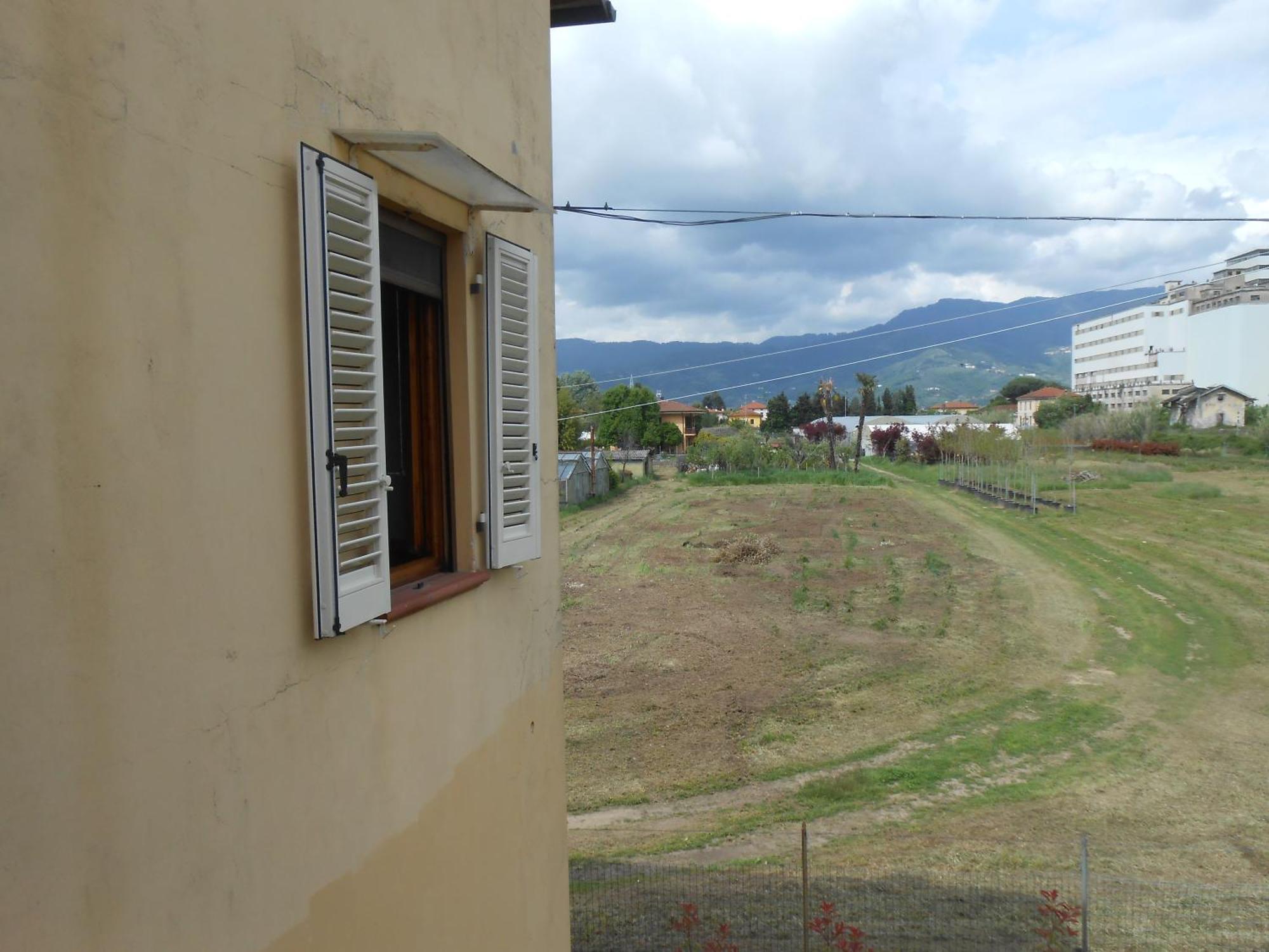Casa Vacanze Orsi Lucca Bagian luar foto