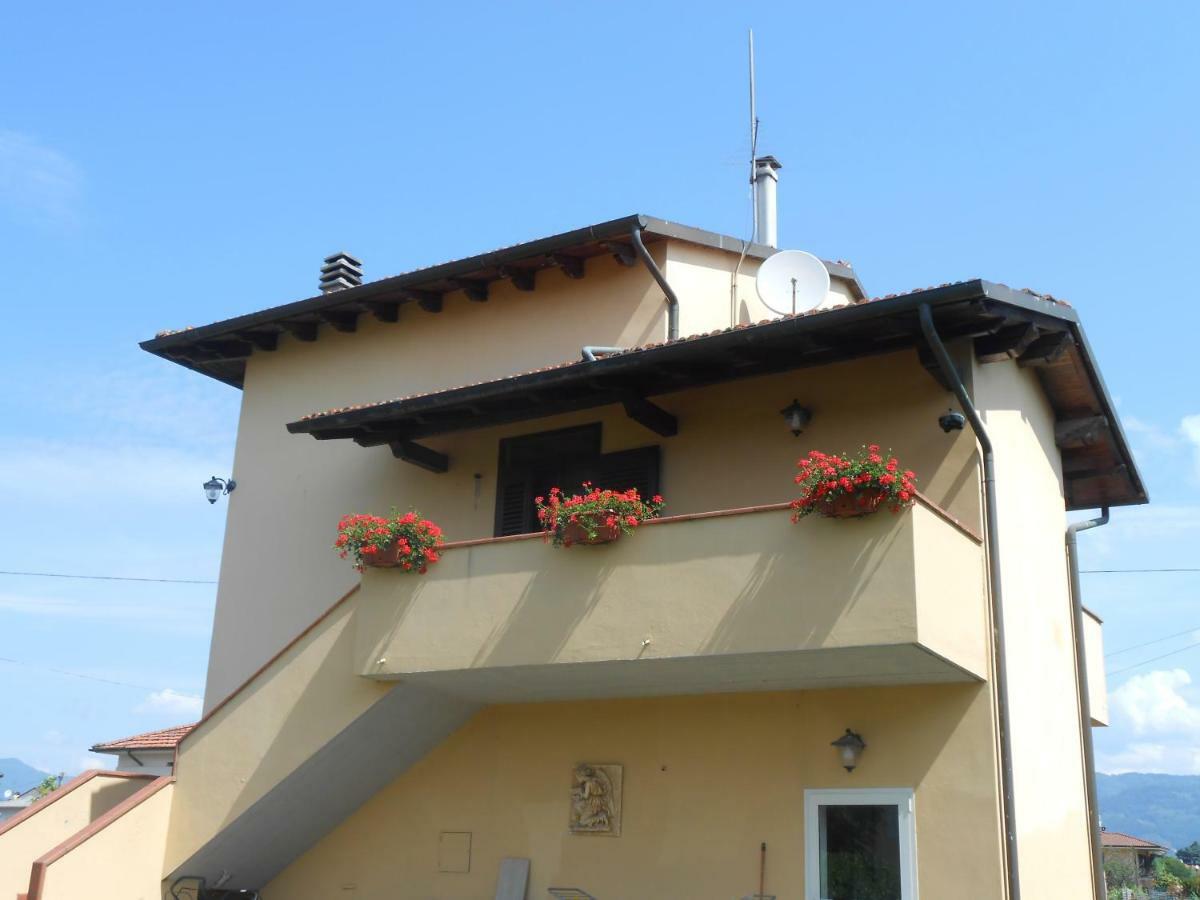 Casa Vacanze Orsi Lucca Bagian luar foto