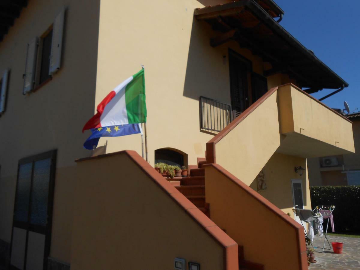 Casa Vacanze Orsi Lucca Bagian luar foto