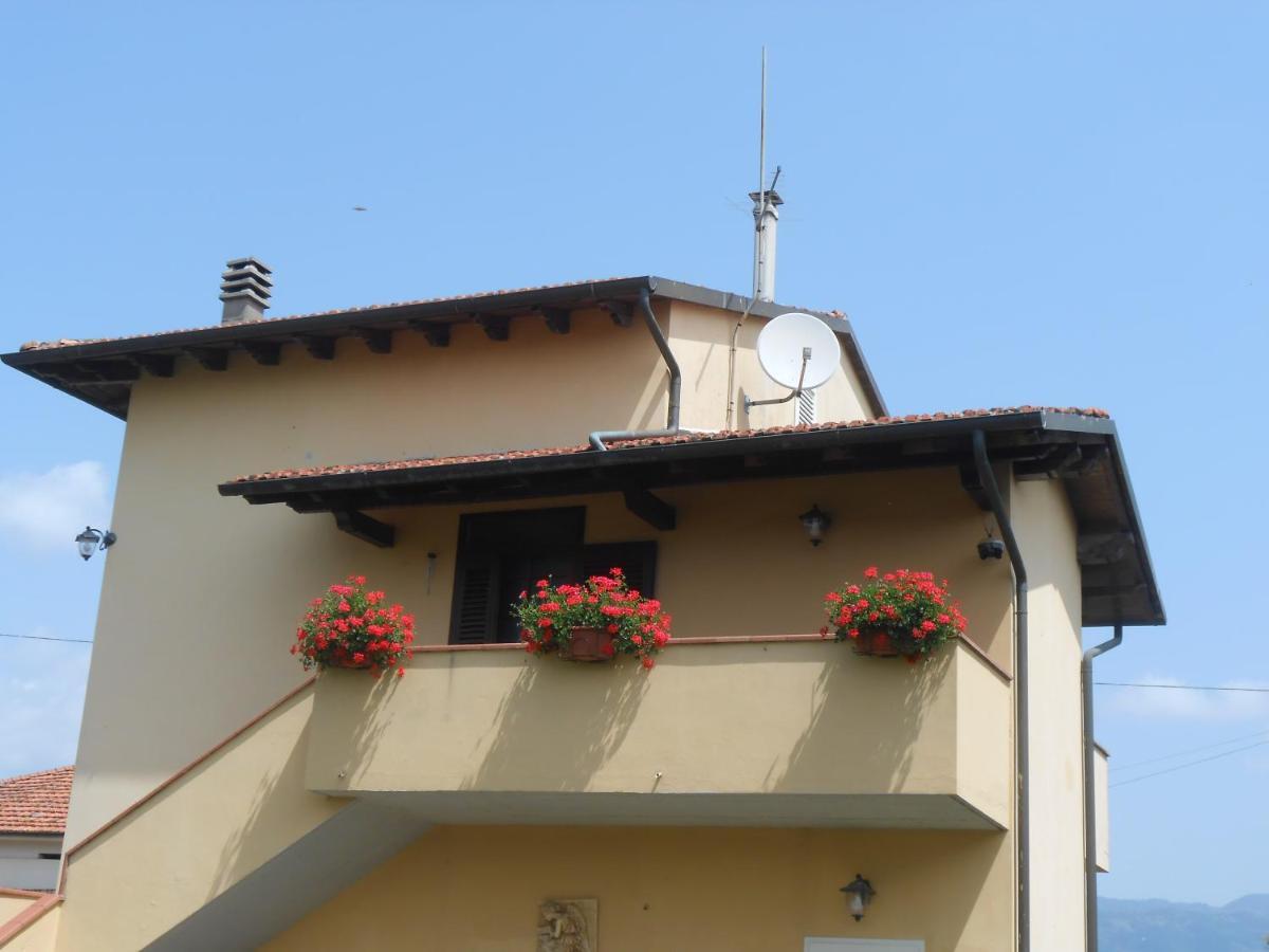 Casa Vacanze Orsi Lucca Bagian luar foto